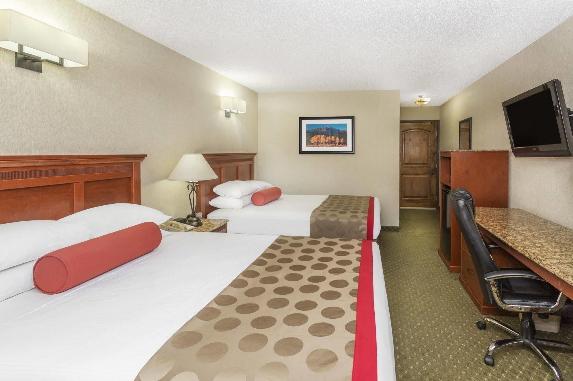 Ramada By Wyndham Frisco Hotel Exterior foto